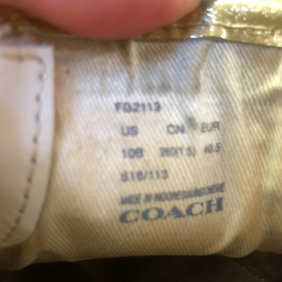 Coach Heart Print Blush Pink Gold Trim Heart Slip On Shoes Size 10B - Picture 7 of 16